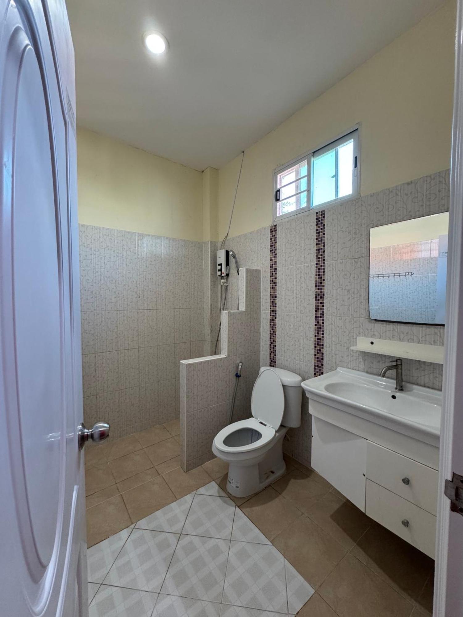 Rang Noknoy Resort At Kohlarn Екстер'єр фото