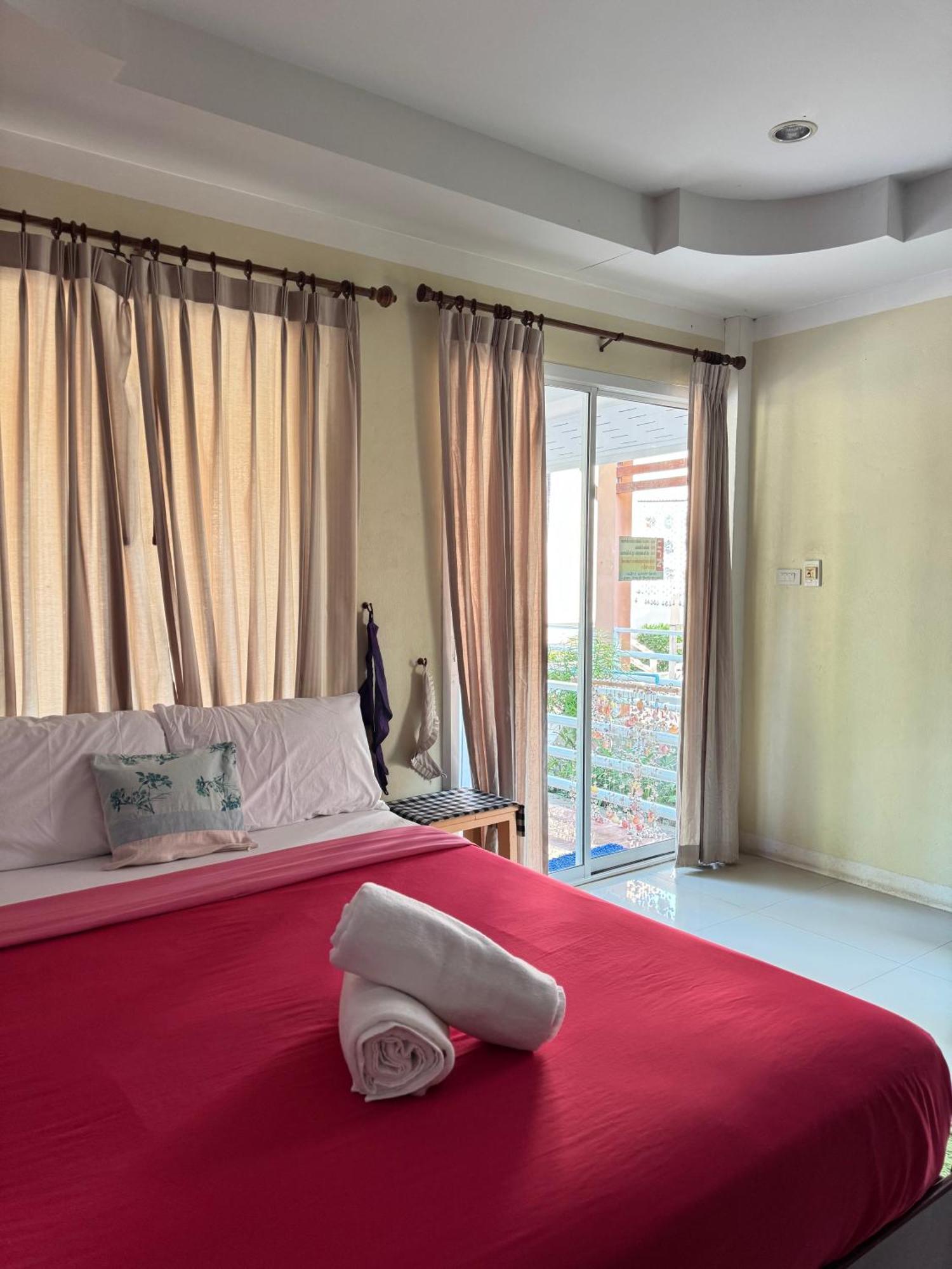 Rang Noknoy Resort At Kohlarn Екстер'єр фото